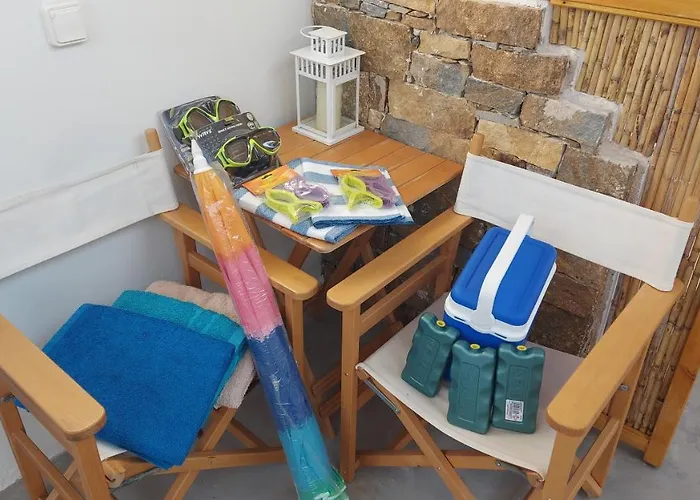 Niso Double Livadi (Serifos)