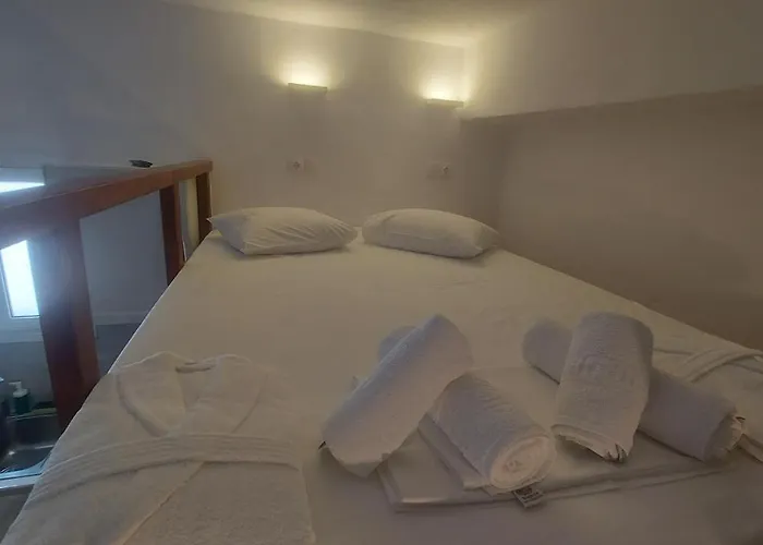 Niso Double * Livadi (Serifos)